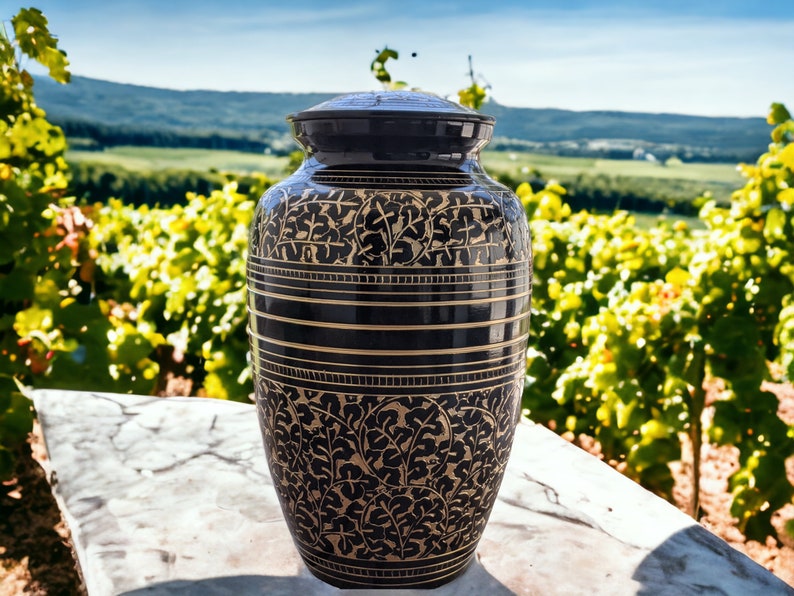 Elegant Black and Gold Engraved Cremation Urn - Exquisite Funeral Urn with Brass Finish (Large)