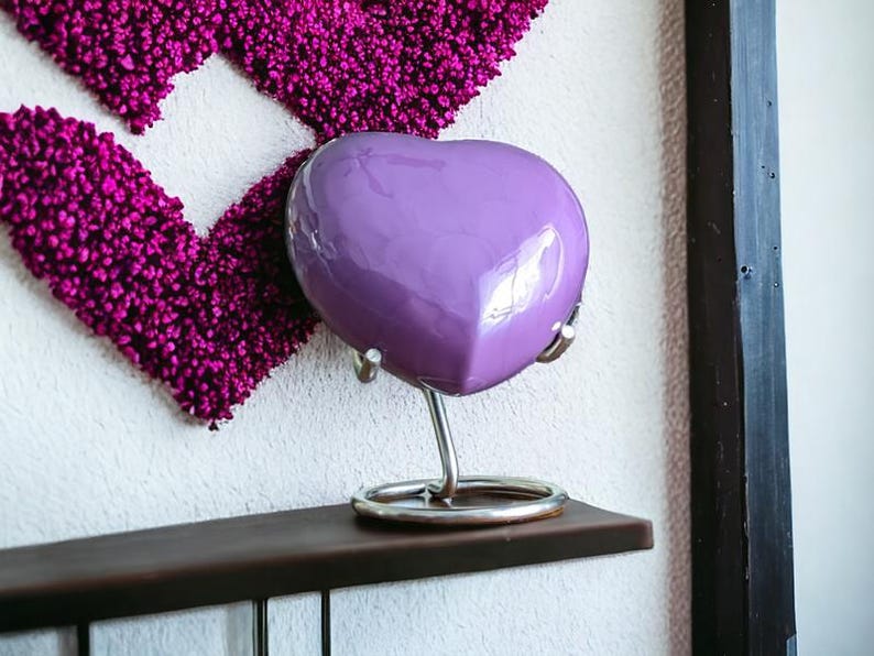 Devine Purple Heart Keepsake - High Gloss Mini Cremation Urn (Small and Medium)