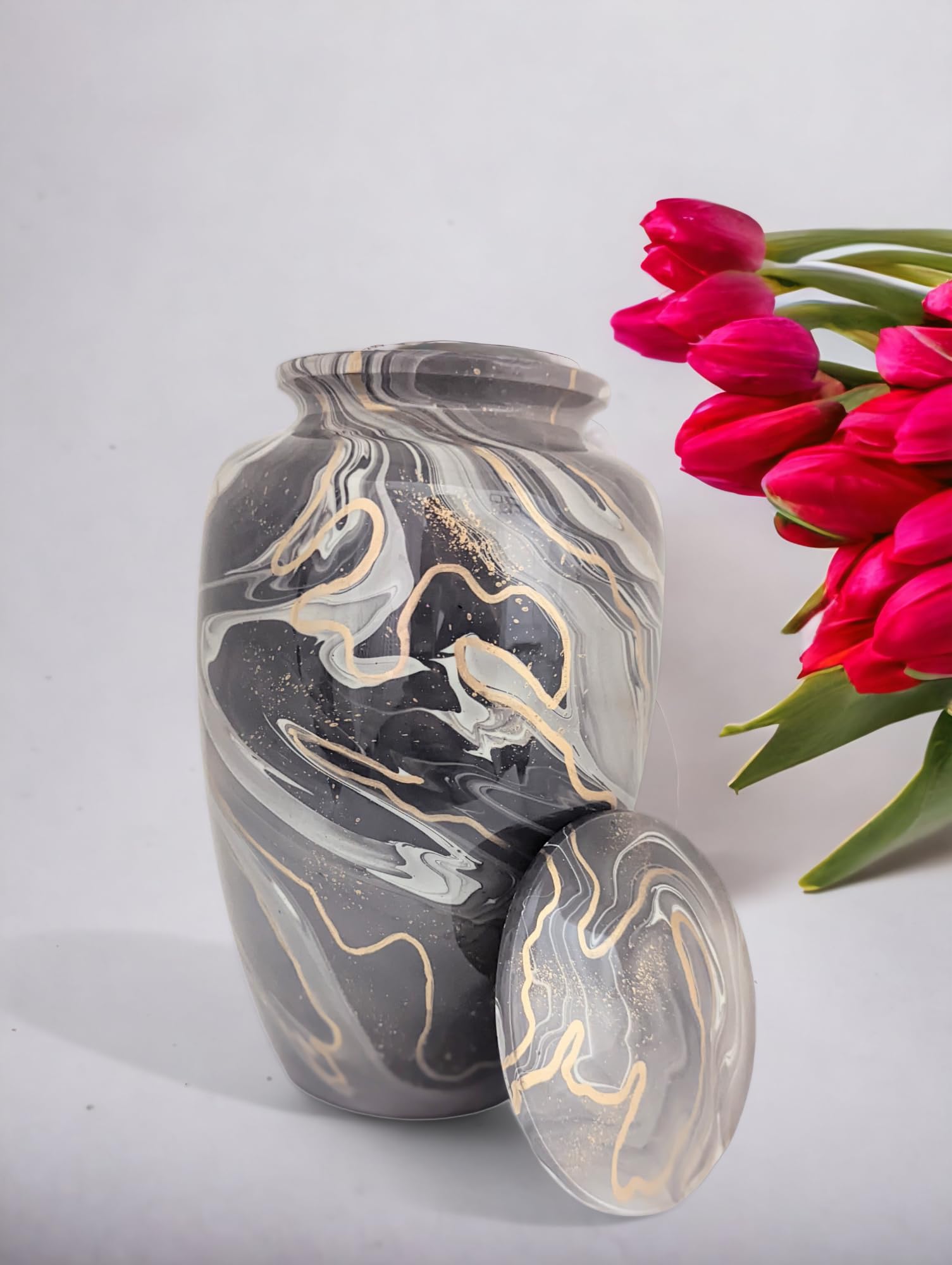 Beautifully Engraved Cremation Urn (Large)