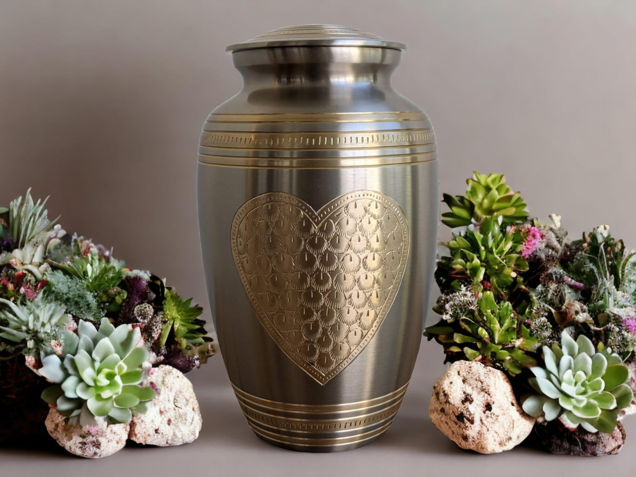 Beautifully Engraved Cremation Urn (Large)