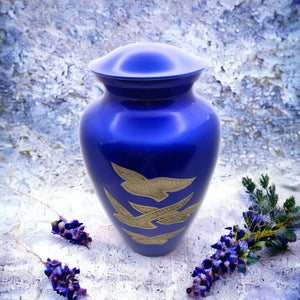 Beautifully Engraved Cremation Urn (Large)