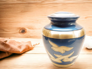 Beautifully Engraved Cremation Urn (Large)