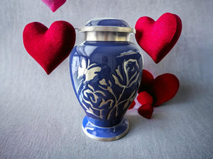 Beautifully Engraved Cremation Urn (Large)