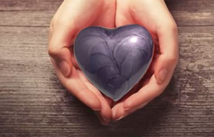 Elegant Heart Keepsake Urn (Purple)